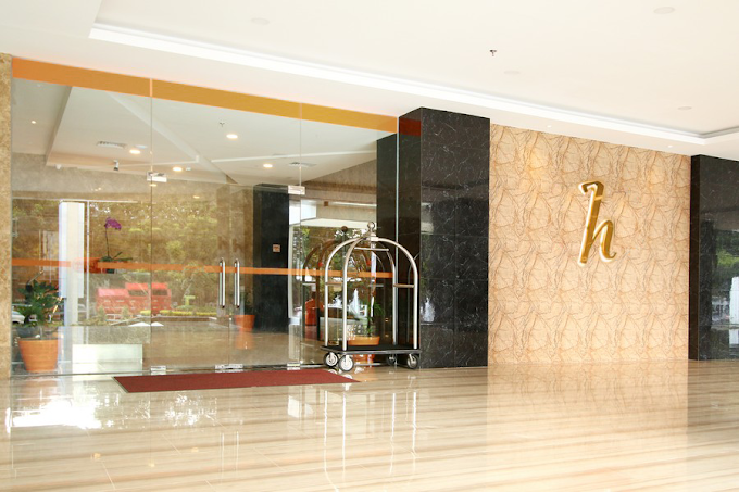 Lobby Horison Ultima Sentraland Simpang Lima Semarang